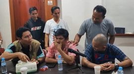 Wartawan menjadi korban pengeroyokan saat melakukan peliputan di kawasan gudang PT Putraprima Mineral Mandiri (PT PMM) di Desa Air Anyir, Kabupaten Bangka, Kepulauan Bangka Belitung.