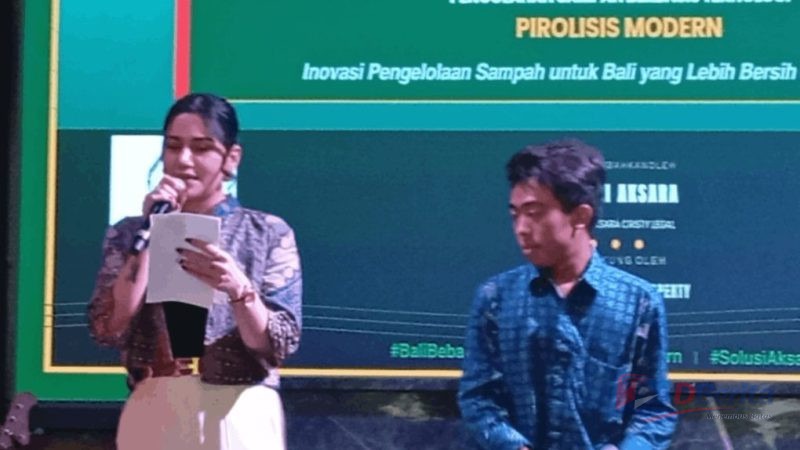 Kanan : Made Hiroki dan Kiri : Christy