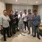Keterangan Foto: 
*Ketua Dewan Pengawas DPN PETIR HM Muazzim Akbar SIP* (tengah) diapit sebelah kiri Sekjen  *Nefton Alfares,* Ketum *Emanuel AK* dan Pendiri  PETIR, *Lukman Wijaya.* Sebelah kanan: Ketua Dewan Etik *Logo Valenberg,* Ketua Kominfo *AYS Prayogie* dan Dewan Pakar DPN PETIR *Ones Kilikili*